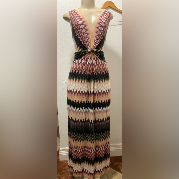 Design History Dresses & Skirts - Design History Petite women’s Chevron Maxi multicolored dress size PM